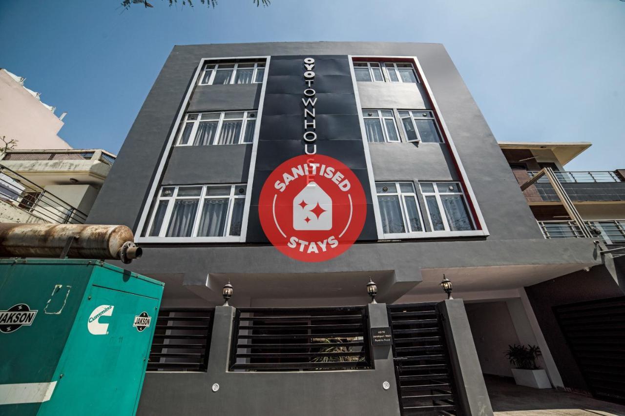 Oyo Townhouse 086 Pankha Road Hotell New Delhi Exteriör bild
