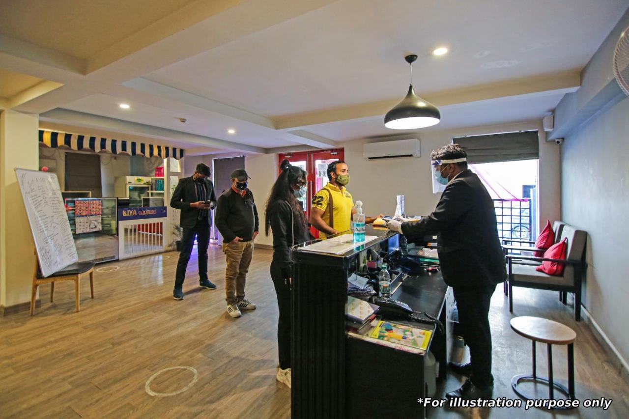 Oyo Townhouse 086 Pankha Road Hotell New Delhi Exteriör bild
