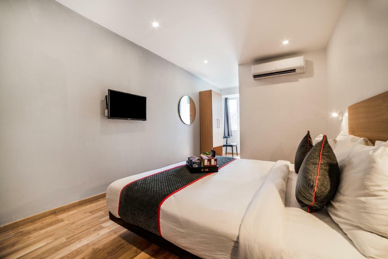 Oyo Townhouse 086 Pankha Road Hotell New Delhi Exteriör bild